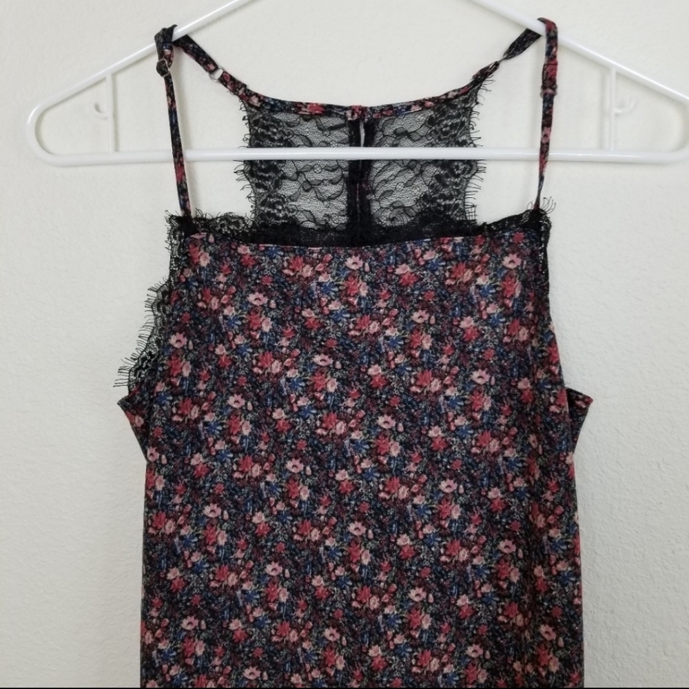 Hollister| floral print slip dress w lace detail - Picture 4 of 6